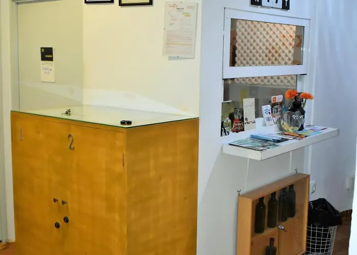 ペンション カスティル グラナダ