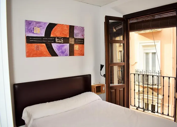 ペンション カスティル * グラナダ