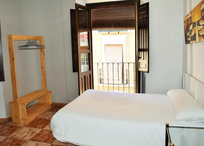 ゲストハウス ペンション カスティル グラナダ