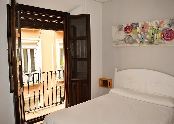 ゲストハウス ペンション カスティル